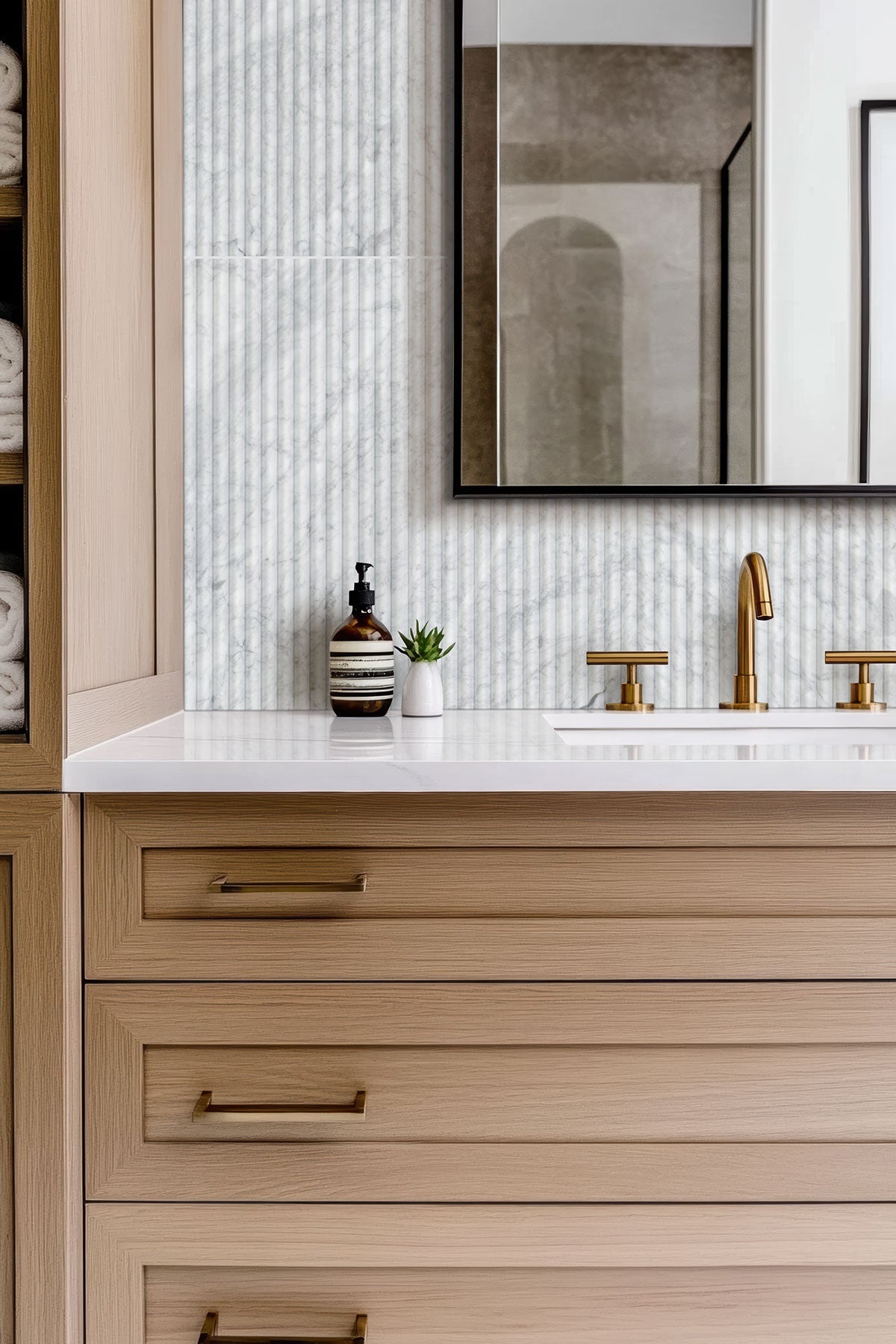 Carrara White Milano Ribbo Marble MSI Field Tiles 12" X 24" Fluted Pattern MSI - Zicana Boutique - 5