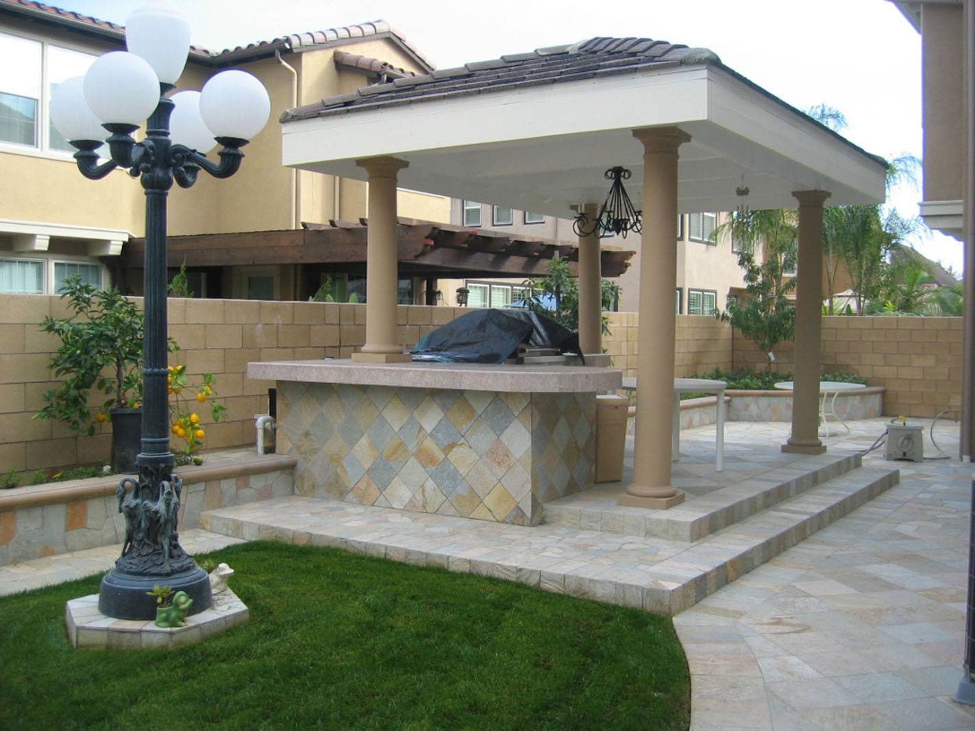 Golden White Quartzite MSI Field Tiles 12" X 12" MSI - Zicana Boutique - 4