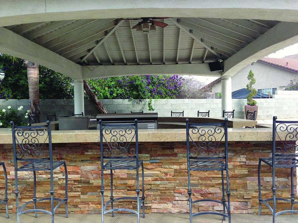 Golden White Quartzite MSI Field Tiles 6" X 24" Stacked Pattern MSI - Zicana Boutique - 6