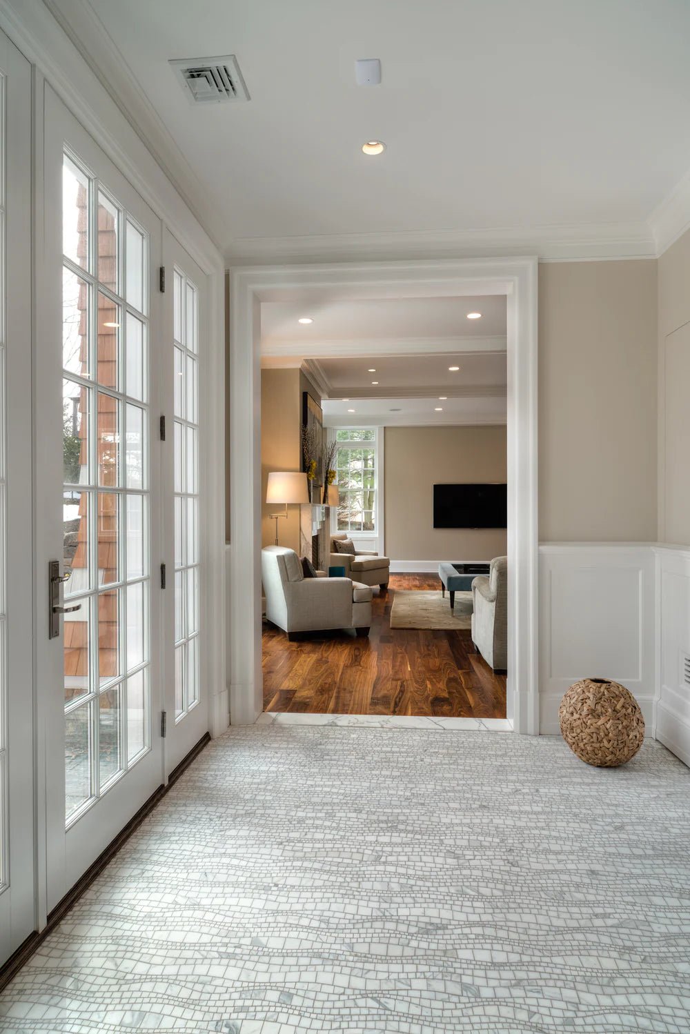 Sinuous Calacatta Gold Marble Mosaic Zicana Boutique - Zicana Boutique - 4