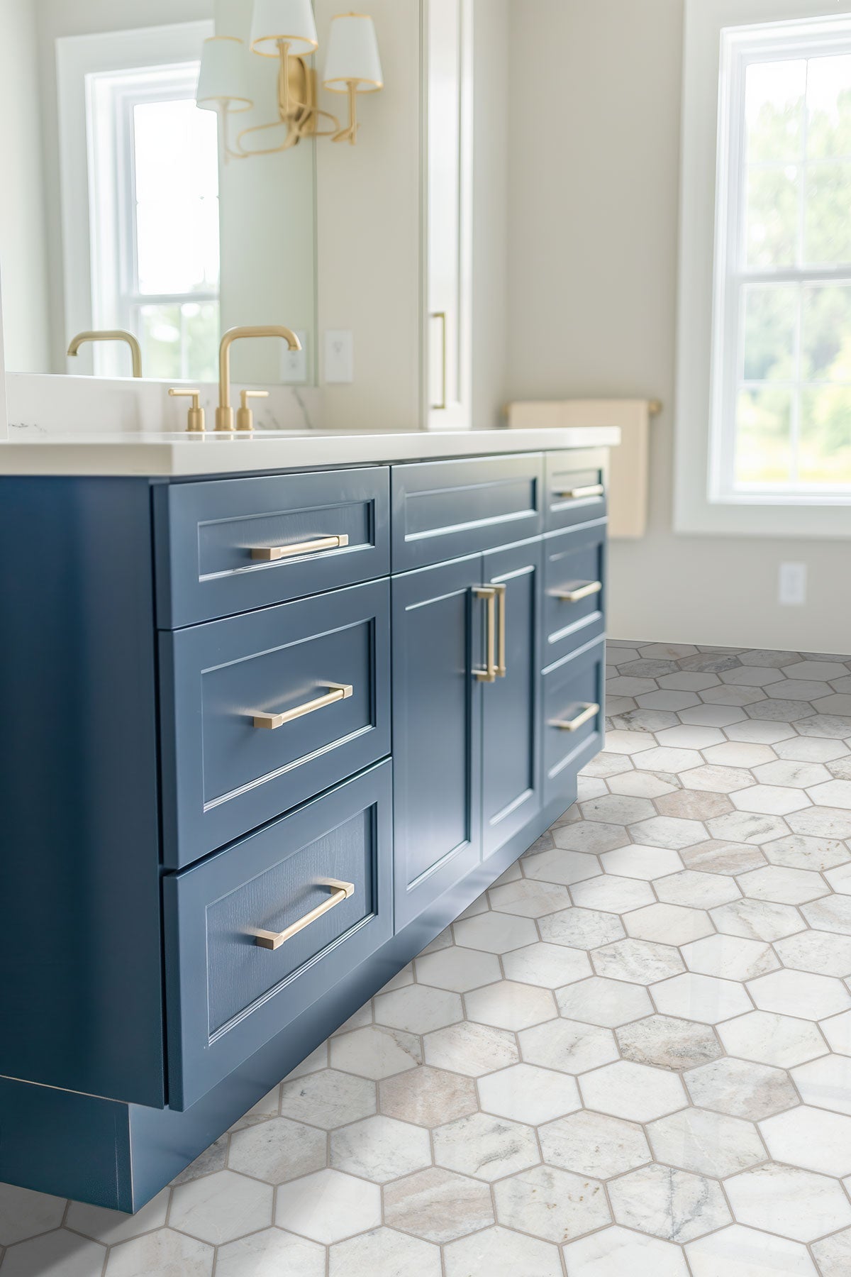 Arabescato Venato White Marble MSI Mosaic Tiles 10" X 13" Hexagon Pattern MSI - Zicana Boutique - 6