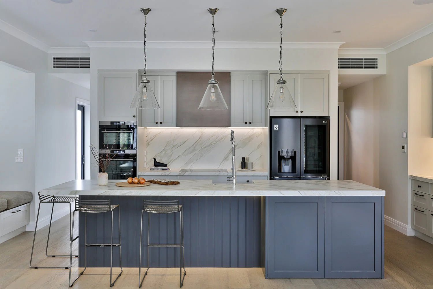 Calacatta Apenino 3D Ultra Quartz Ultra Quartz - Zicana Boutique - 2