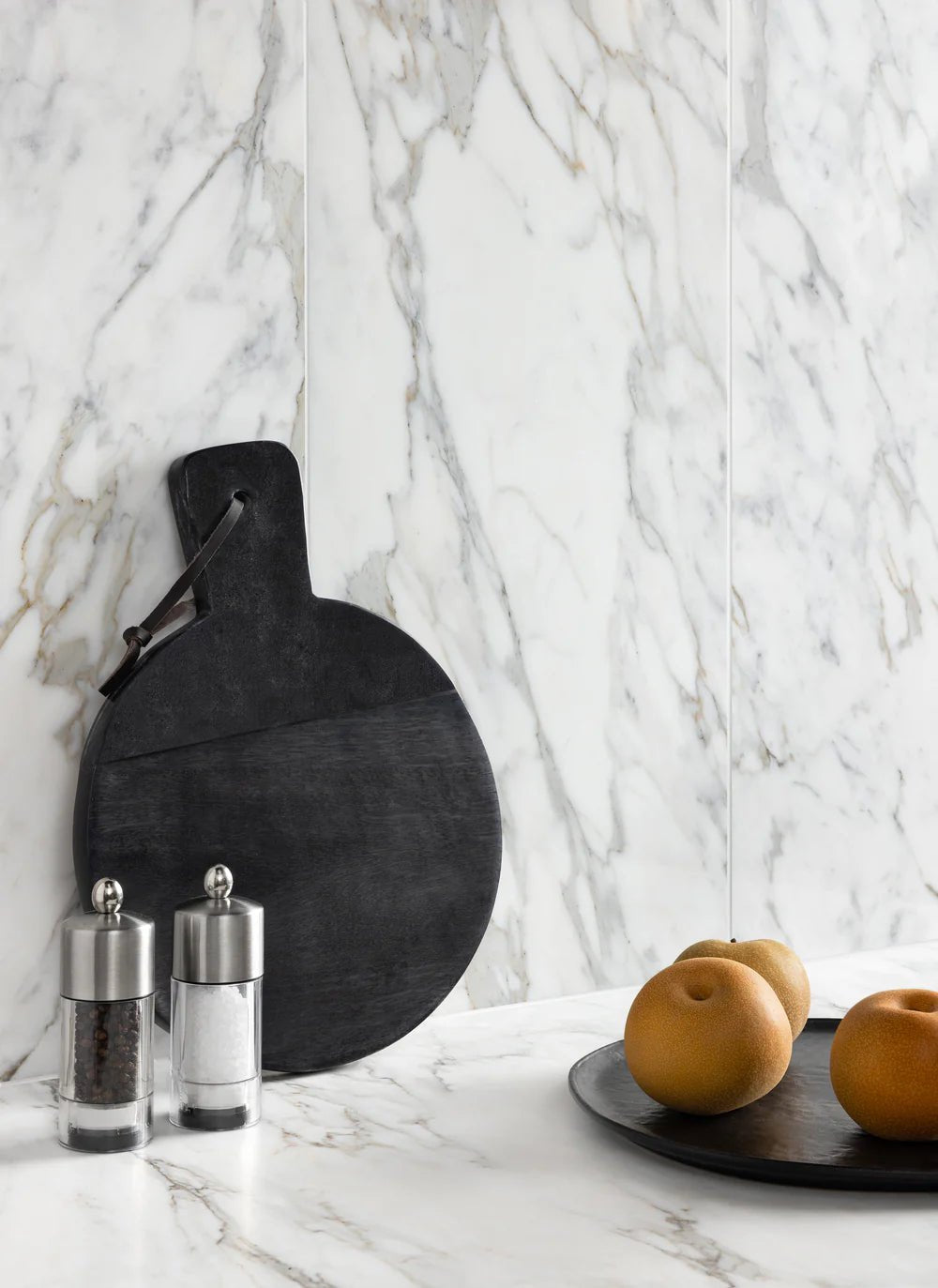 Calacatta Borghini Marble Tiles 4''x 12'' Zicana Boutique - Zicana Boutique - 2