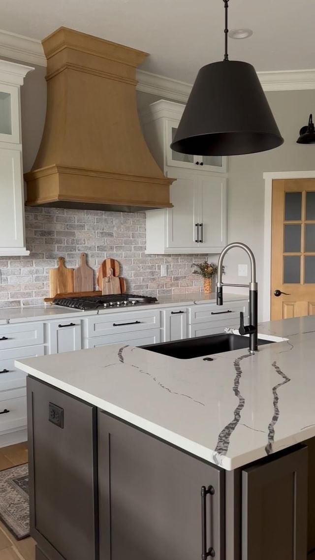 Calacatta Laza Night Msi Q MSI - Zicana Boutique - 3