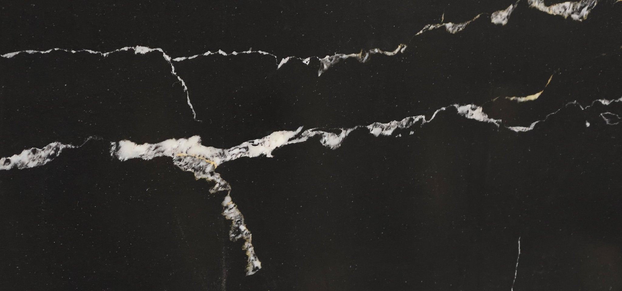 Calacatta Marmo Variant Quartz Variant- Zicana Boutique -3