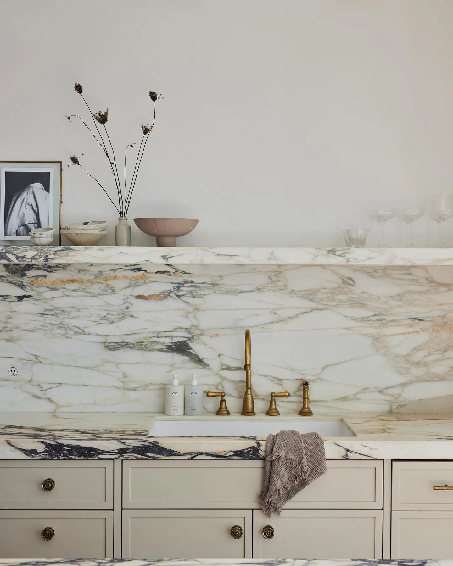 Calacatta Monet Gold Marble Zicana Boutique - Zicana Boutique - 2