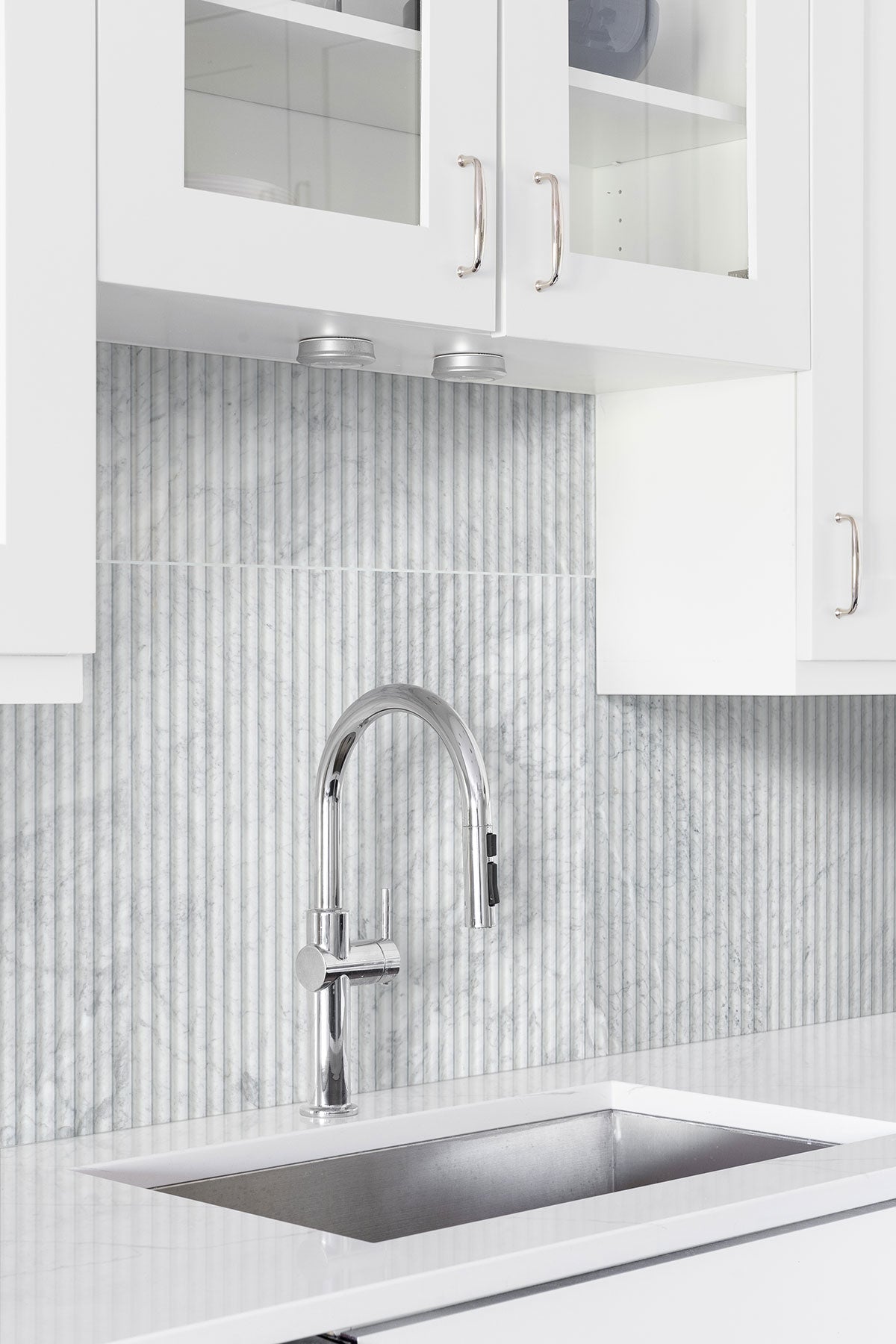 Carrara White Milano Ribbo Marble MSI Field Tiles 12" X 24" Fluted Pattern MSI - Zicana Boutique - 9