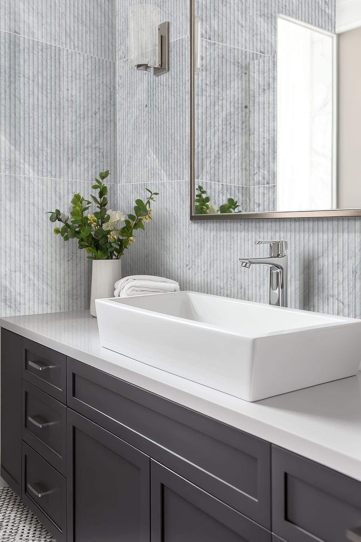 Carrara White Valentino Fluto Marble MSI Field Tiles 12" X 24" Fluted Pattern MSI - Zicana Boutique - 7