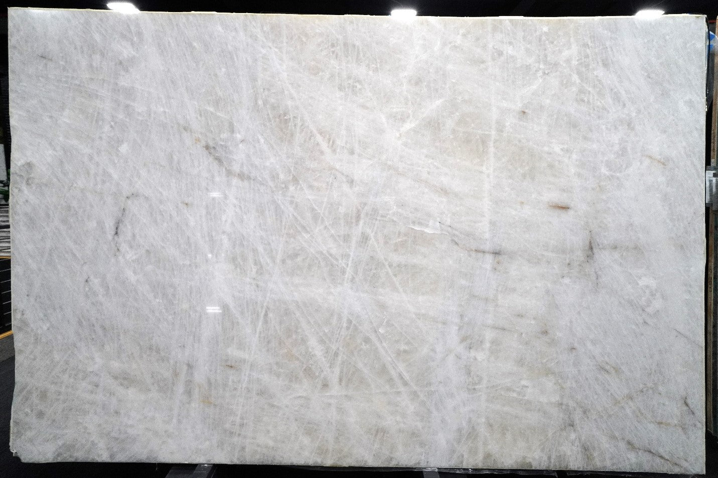 Cristallo Quartzite Antolini - Zicana Boutique - 8