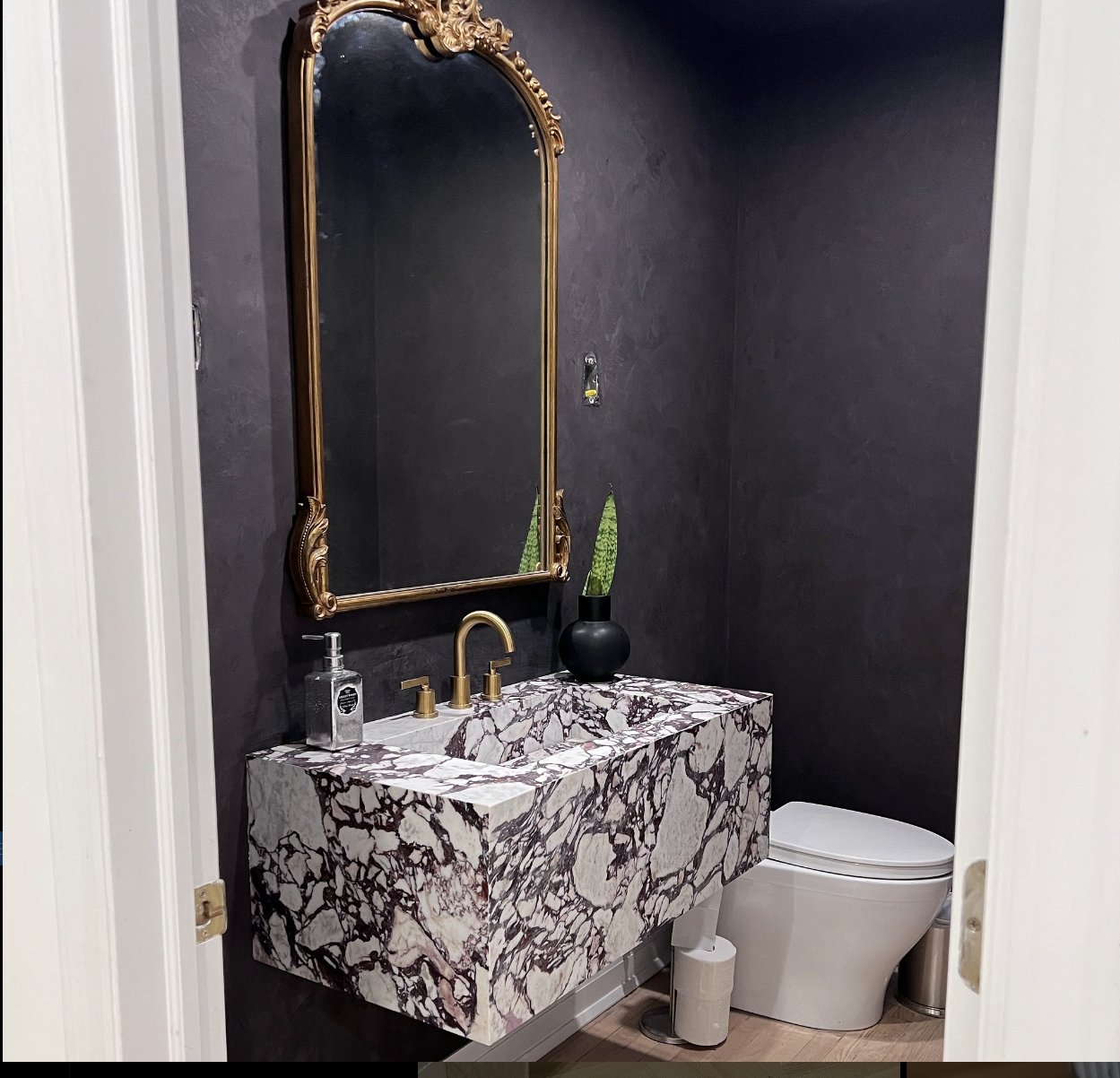 Gioia 48 - C Floating Sink Zicana Boutique - Zicana Boutique - 3