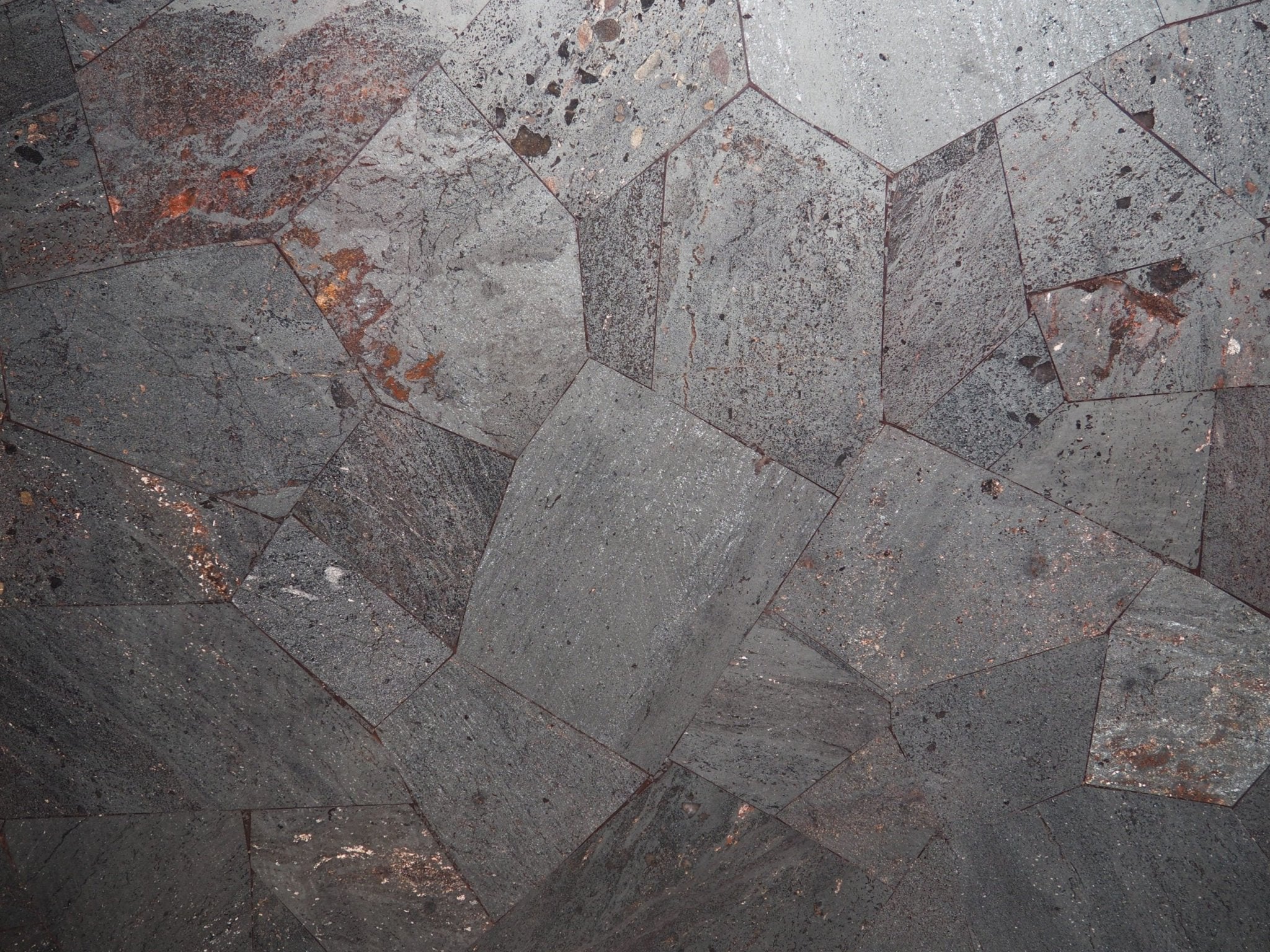 Hematite Gemstone Zicana Boutique - Zicana Boutique - 2