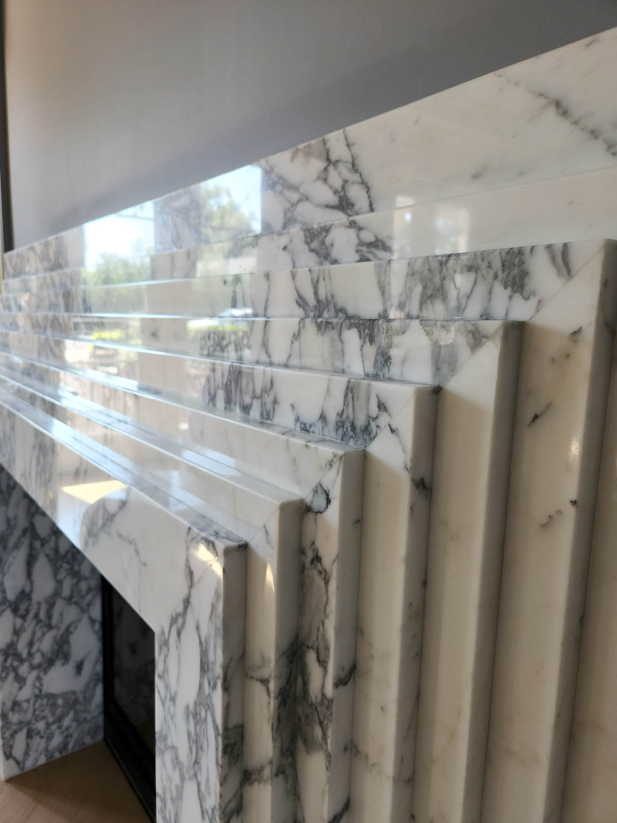 La Gigi 80 Fireplace Marble Couture - Zicana Boutique - 7