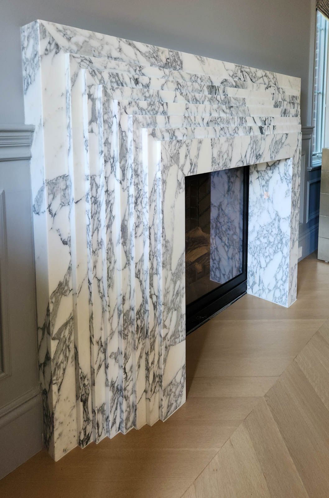 La Gigi 80 Fireplace Marble Couture - Zicana Boutique - 5