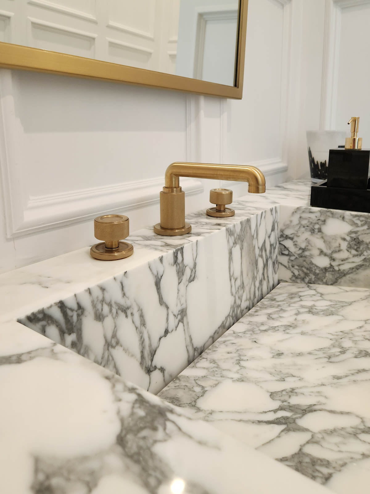 La Noa 36 Marble Floating Sink Marble Couture - Zicana Boutique - 7