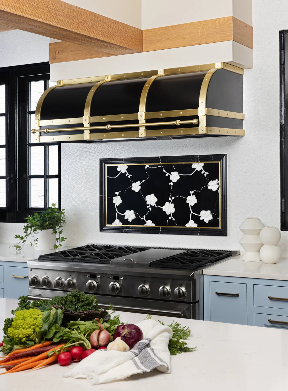 Orchid Dimensional Nero Marble Waterjet Mosaic Zicana Boutique - Zicana Boutique - 3