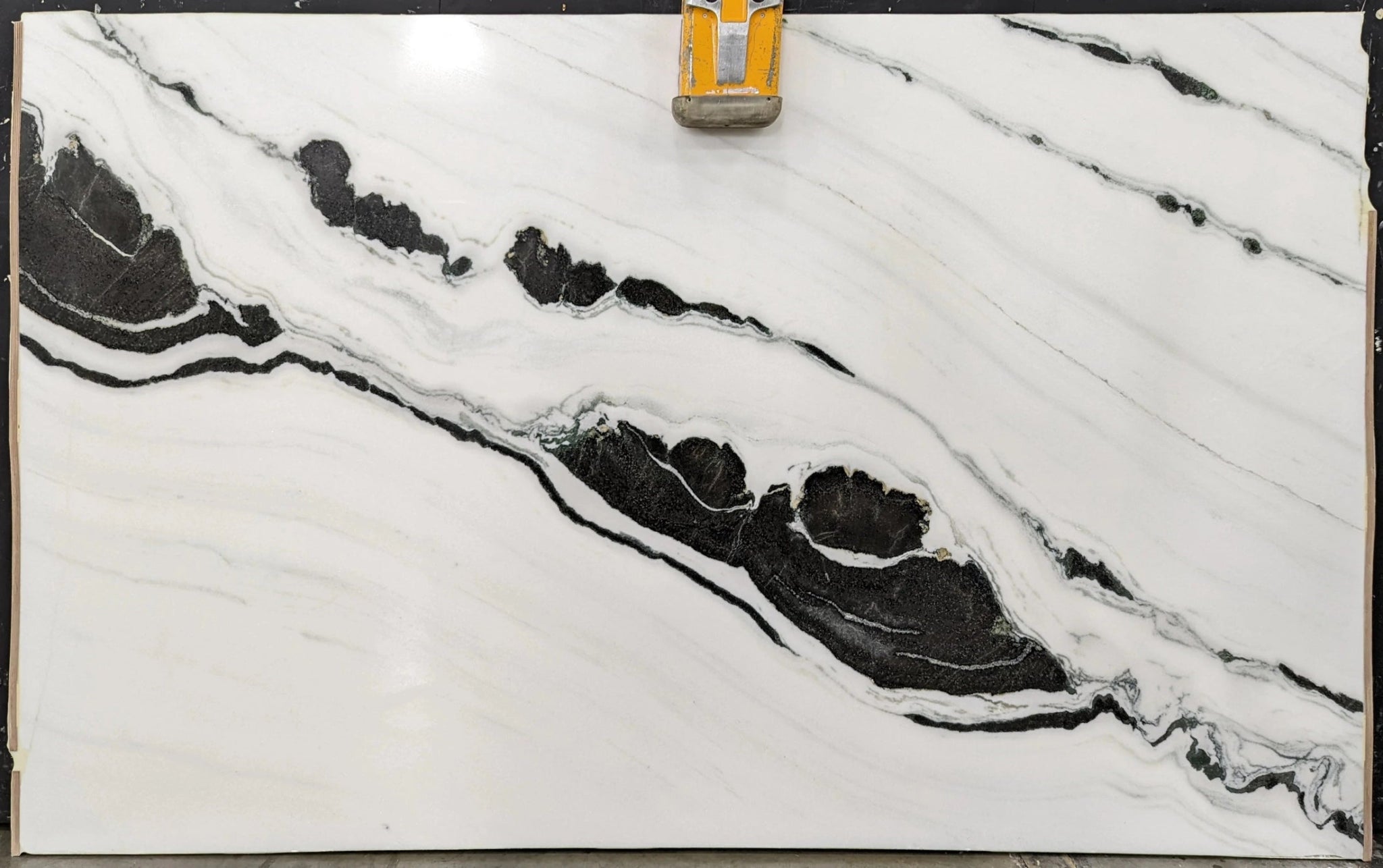 Panda White Marble Antolini - Zicana Boutique - 7