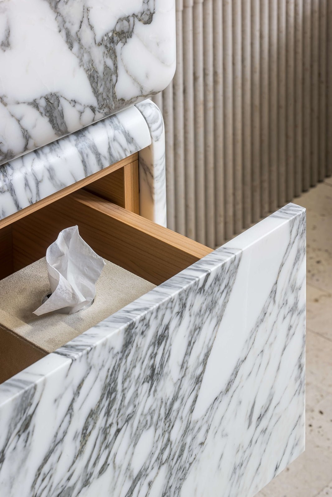 Queen Elizabeth Vanity Sink Zicana Boutique - Zicana Boutique - 7