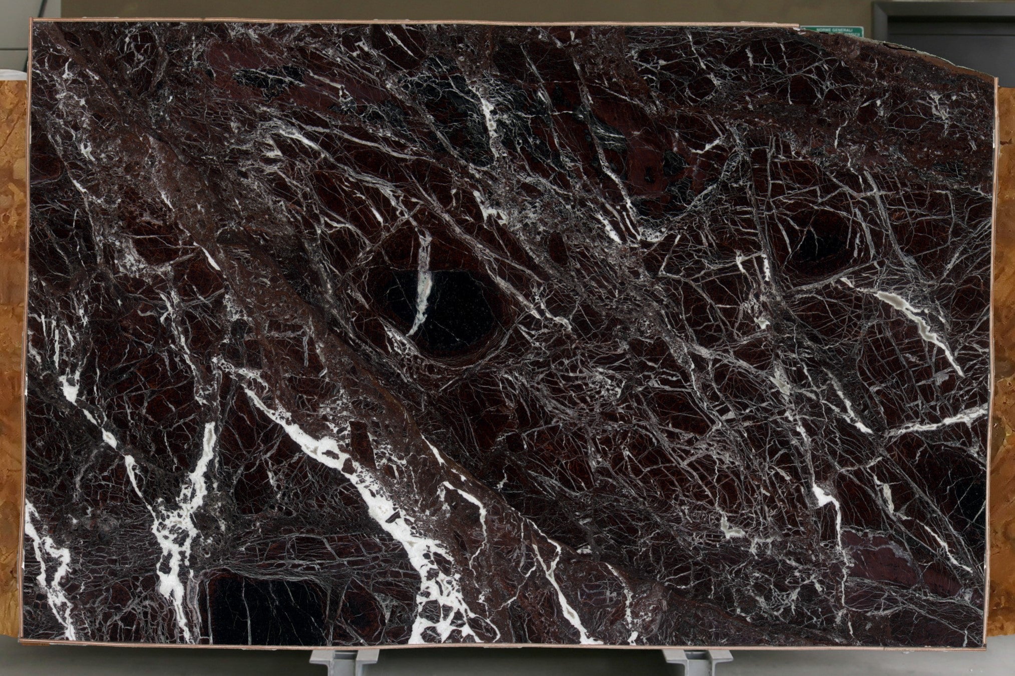 Rosso Levanto Extra Marble Antolini - Zicana Boutique - 9