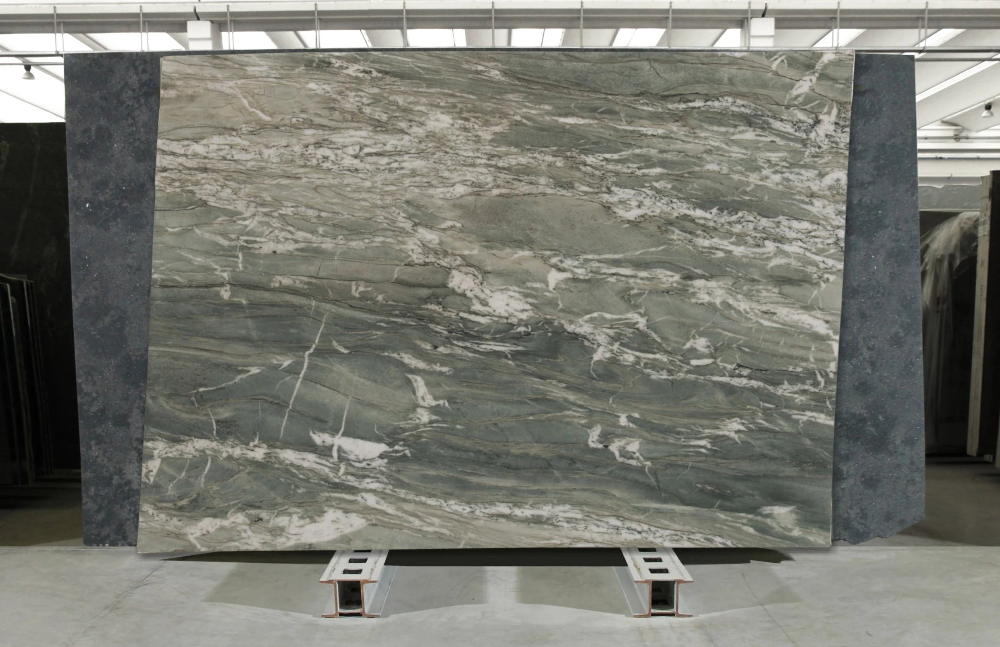 Tiffany Quartzite Antolini - Zicana Boutique - 4