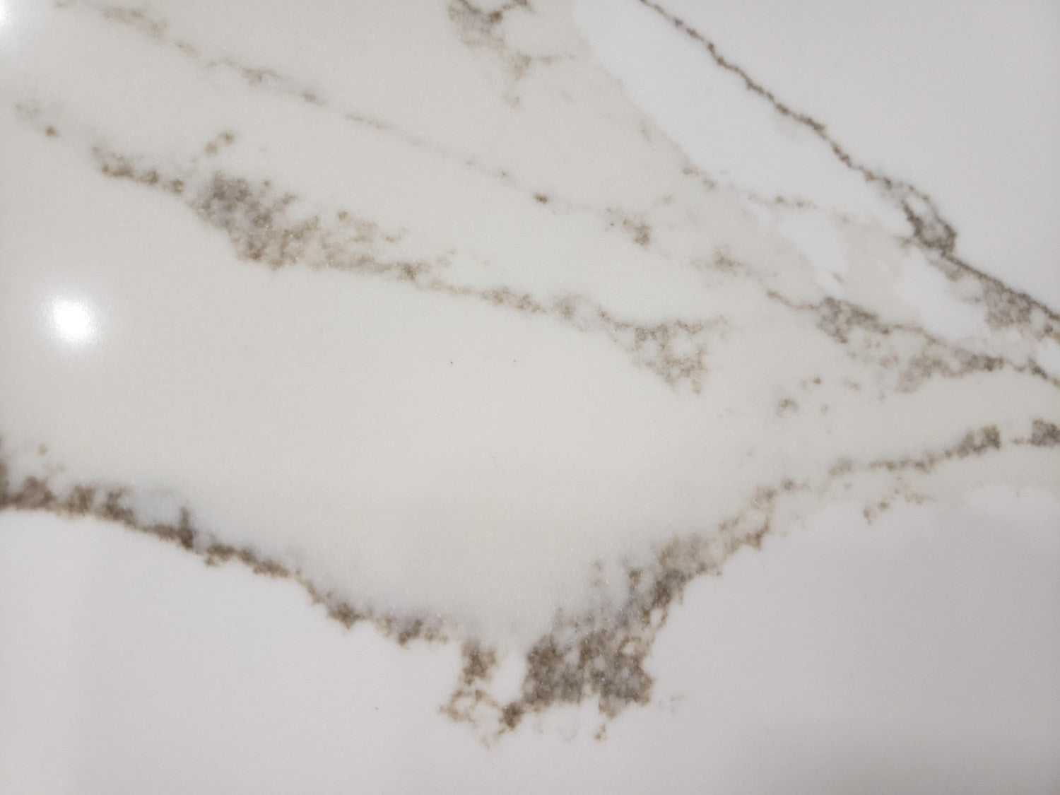 Unique Calacatta Gold Compac Compac - Zicana Boutique - 4